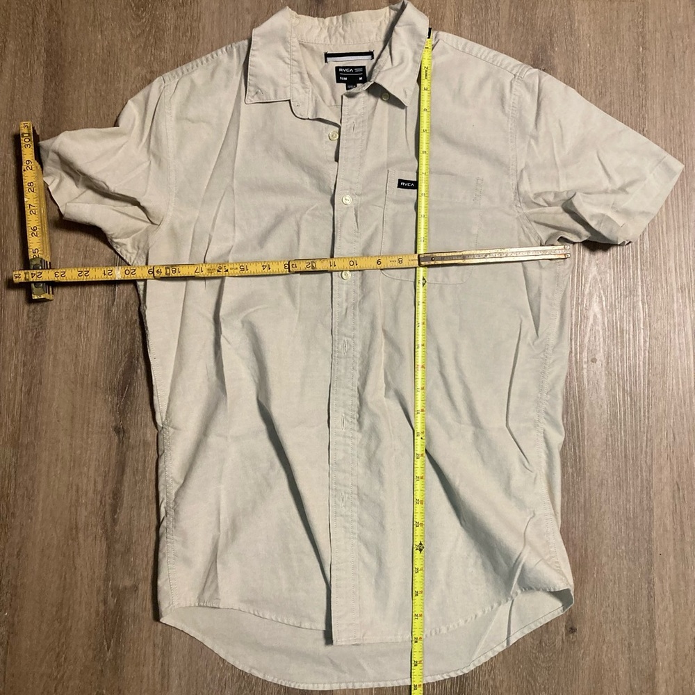 RVCA Lightweight tan button down short sleeve size M